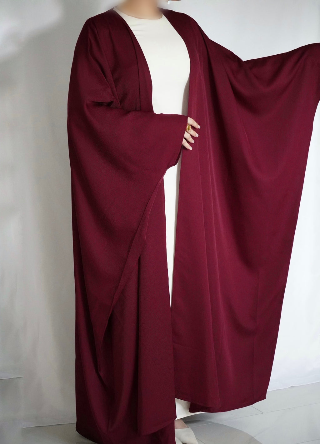 Bahrain Abaya - Burgundy