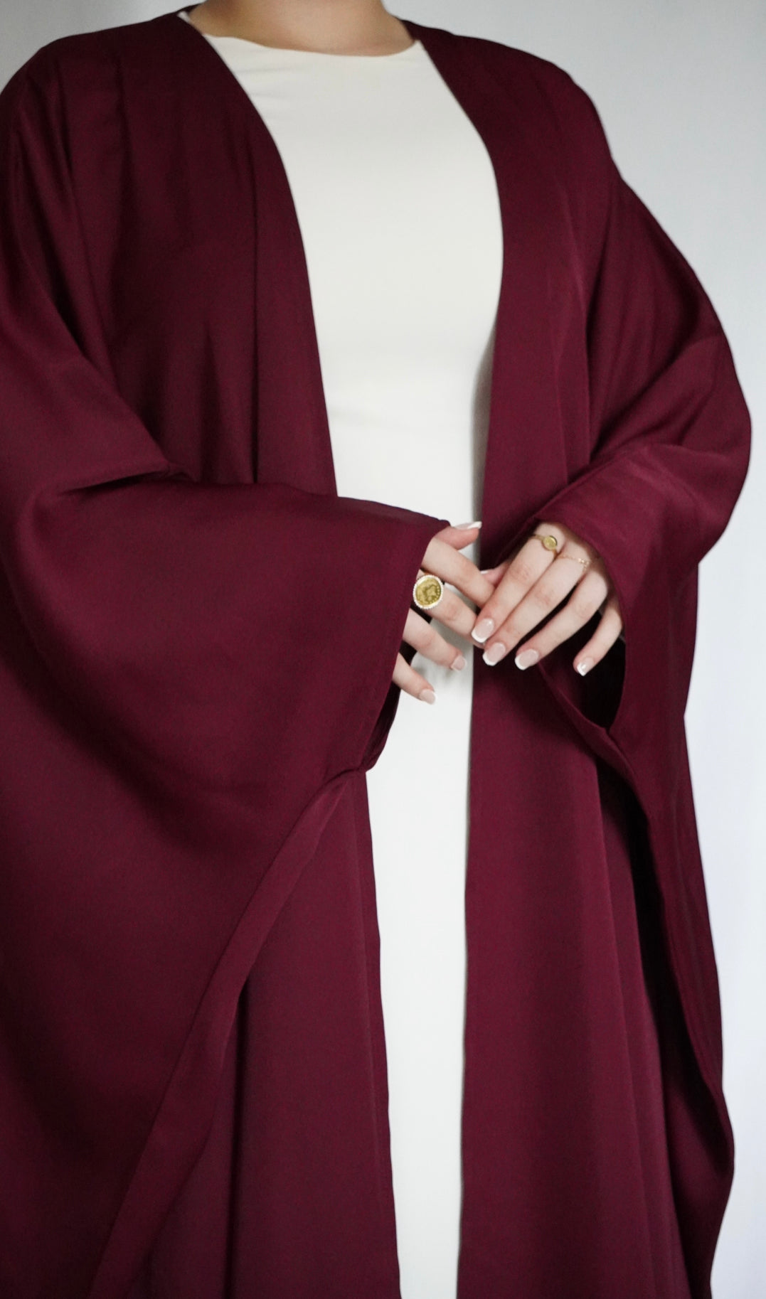 Bahrain Abaya - Burgundy